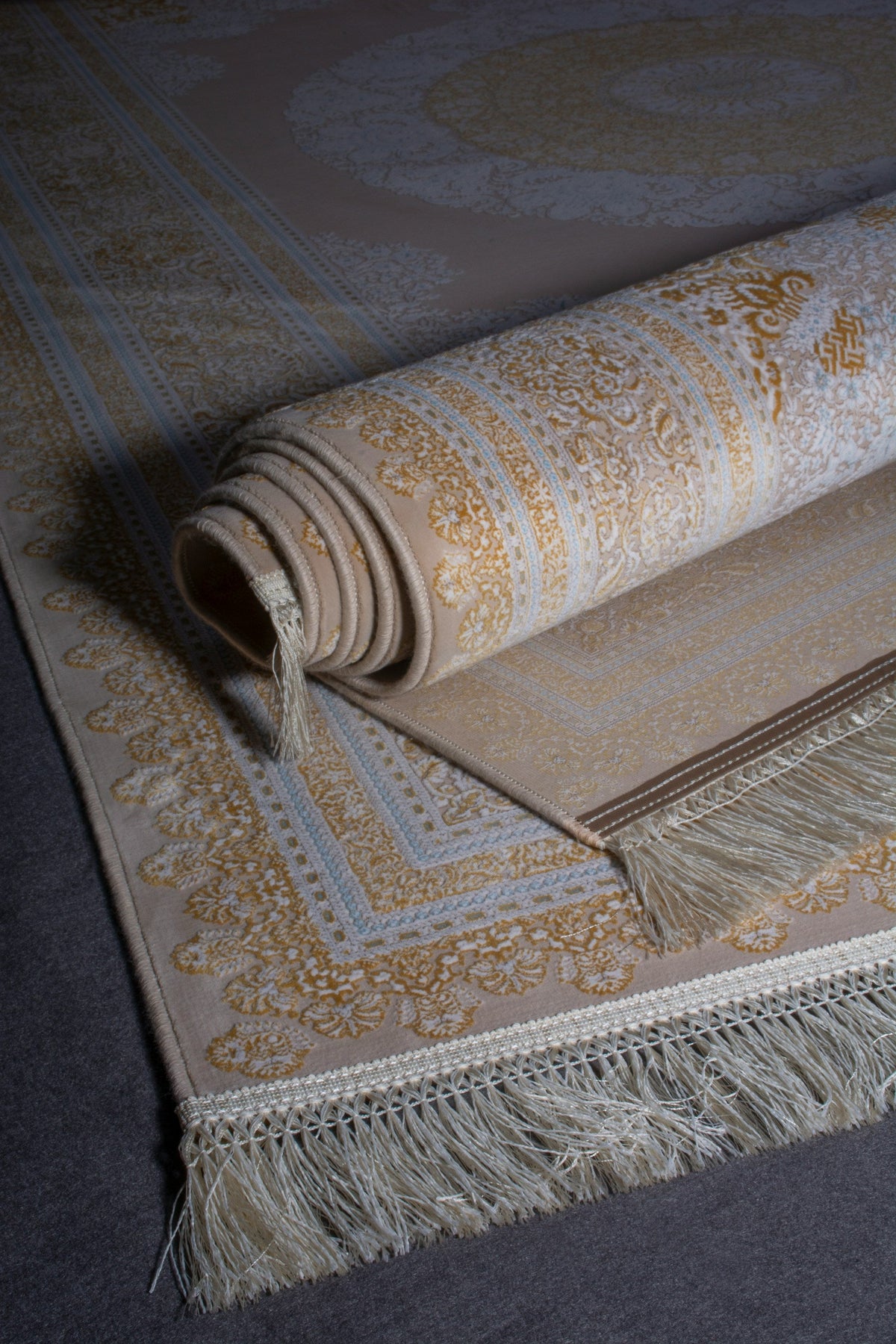 Rugs & Carpets