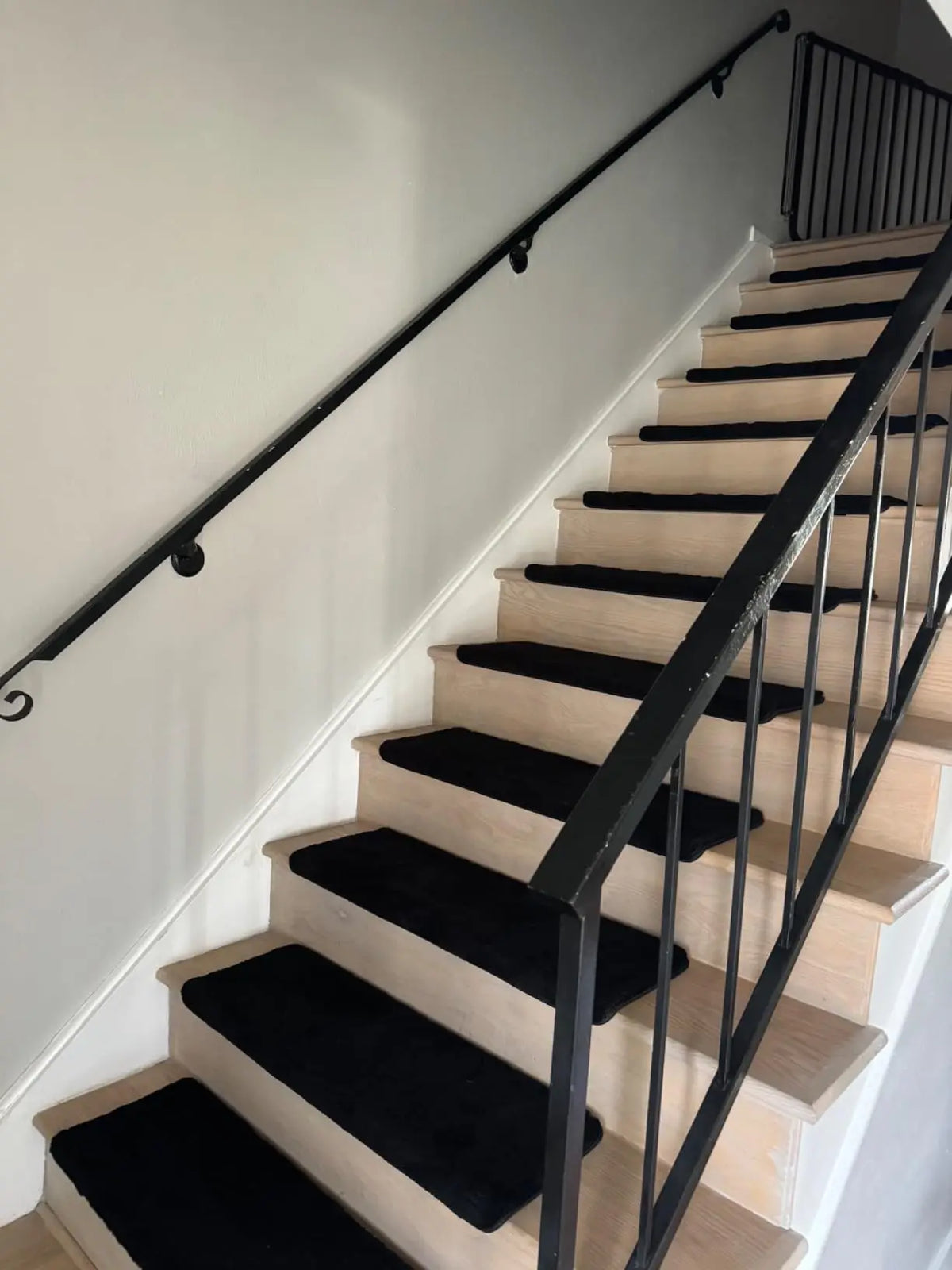Ultra Plush Non Slip Stair Treads Self Adhesive Carpet Mats