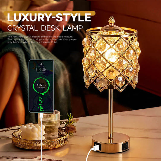 Luxury Gold Crystal Table Lamp with USB Charging Port & AC Outlet, Diamond Grid Crystal Lampshade Metal Bedside Nightstand Lamp, Elegant Decor Desk Lamp for Bedroom Living Room Hotel Wedding Home Decor
