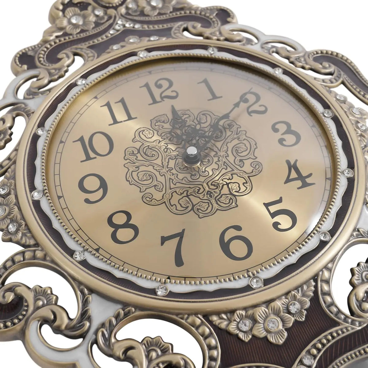 European Style Metal Wall Clock Featuring Quiet Swinging Pendulum