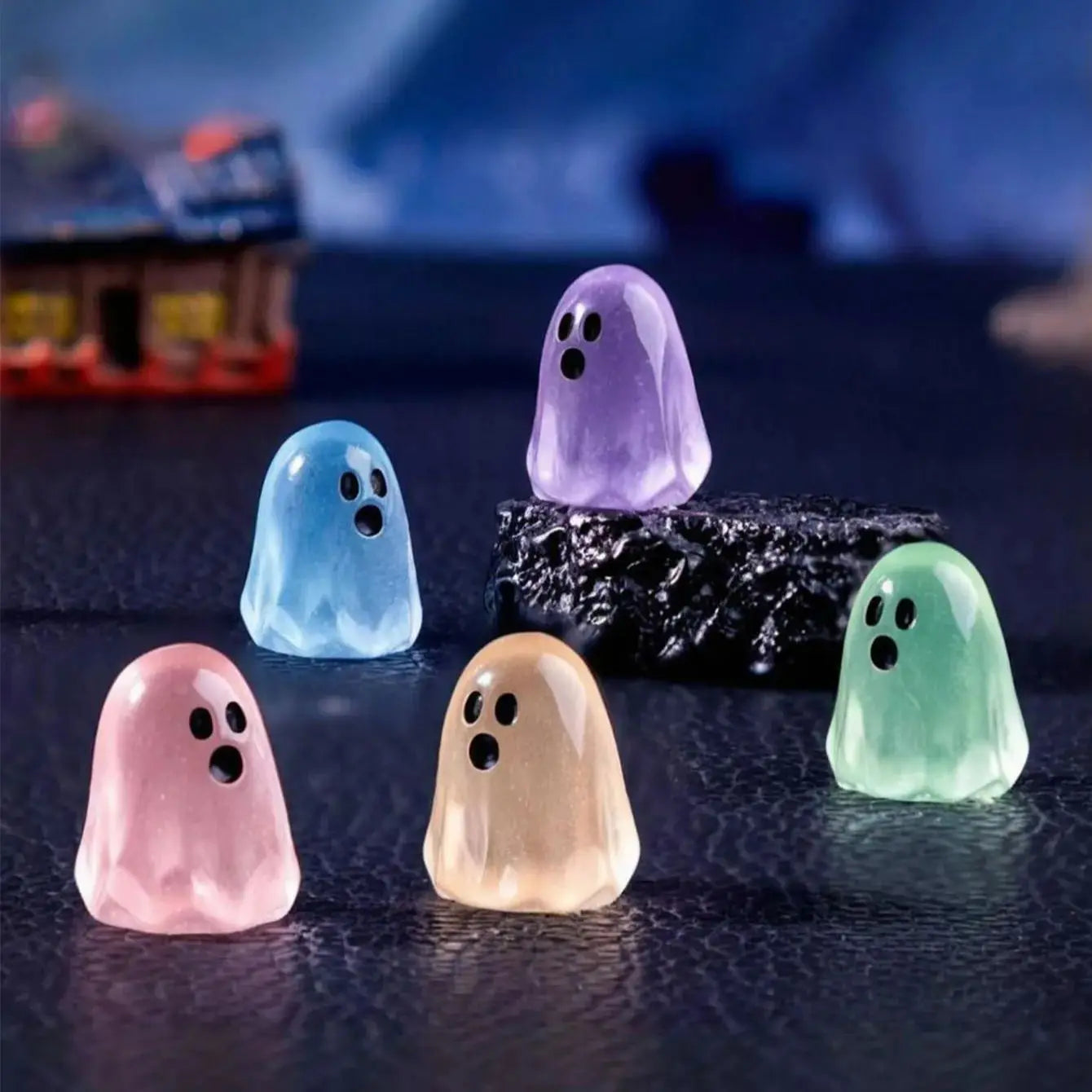 Luminous Resin Ghost Miniature Figures For Halloween Decoration Ornaments