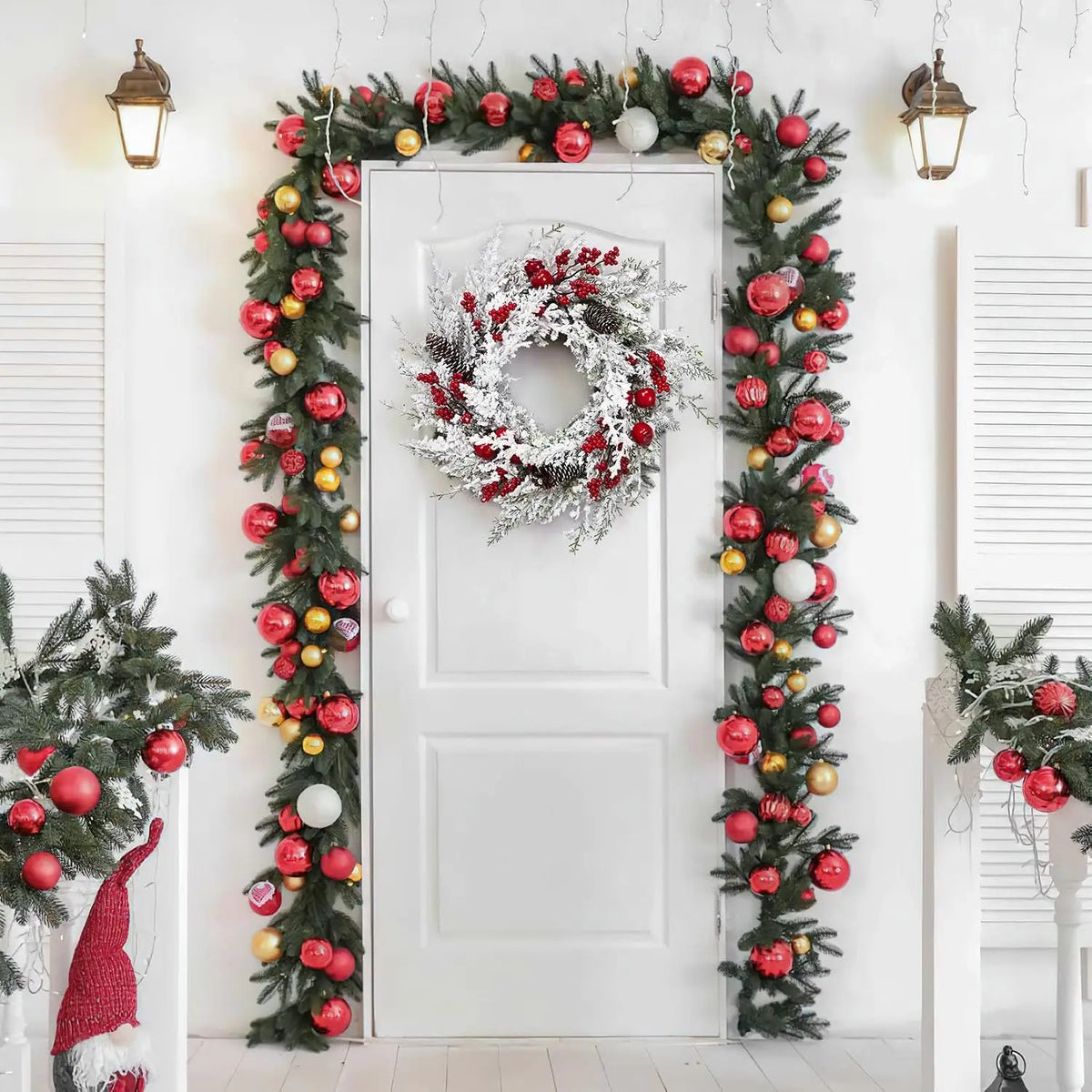 18 Inch Winter Christmas Wreath Snow Flocked Artificial Pine Garland Wreath Red Berries Pinecones Xmas Ornament Window Wall Hanging Decor Christmas Decorations